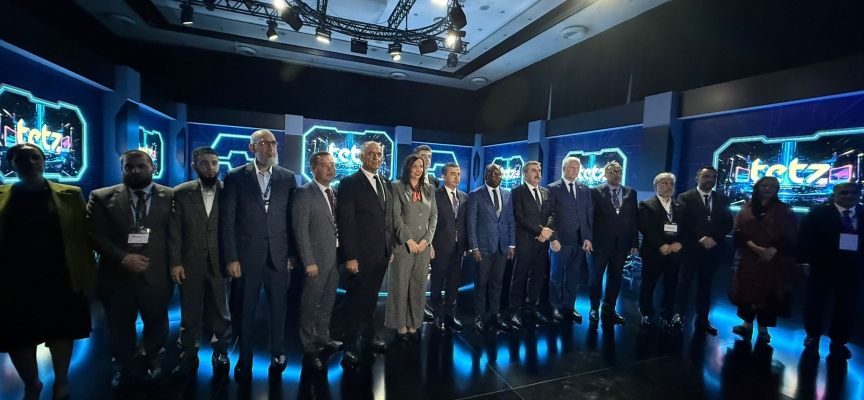 Çavuşoğlu: İnsanlık, tarihin en hızlı teknolojik dönüşüm süreçlerinden birini yaşıyor