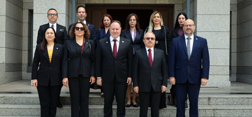 Öztürkler, Bakü’de Türkiye Büyükelçiliği ve KKTC Temsilciliği’ni ziyaret etti