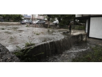 Başkentte sağanak: Sokaklar göle döndü