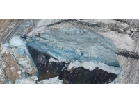 İtalya'daki en büyük buzul kütlelerinden biri çöktü: en az 6 ölü