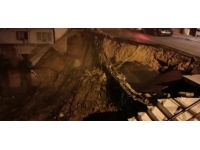 Üsküdar'da istinat duvarı çöktü