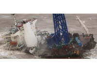 Hong Kong açıklarında alabora olan gemideki 12 kişinin cesedi bulundu