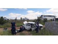 Çorum'da otomobil duvara çarptı, 1 kişi öldü, 1 kişi yaralandı