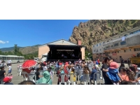 Gümüşhane'de çocuklar "Kamyon Tiyatrosu" etkinliğinde eğlendi