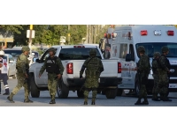 Meksika'da bir araçta ikisi polis 3 kişinin cesedi bulundu