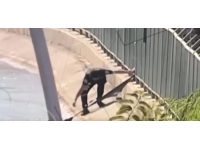 Sulama kanalına düşen kadını polis ekipleri kurtardı