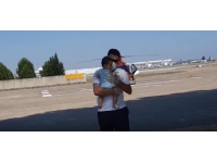 Akrep sokan bebek hızlı müdahaleyle kurtuldu