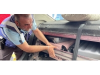 Bagajı bozulan taksinin arka koltukları söküldü