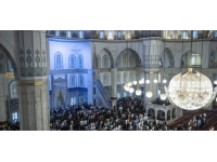Başkentte bayram namazı coşkusu