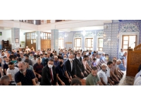 Cumhurbaşkanı  Tatar, Bayram namazını Nurettin Ersin Paşa Camii’de kıldı