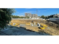 Bağcılar'da su altında kalan 15 iş aracını kurtarma çalışmaları sürüyor