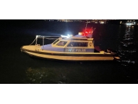 Bıçaklı kavgaya karışan kişi polisten yüzerek kaçmaya çalıştı