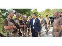 Osmaniye Valisi Yılmaz, özel harekatçılarla bayramlaştı