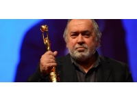 Yönetmen Erden Kıral hayatını kaybetti