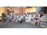 Hakkari'de açık hava sineması