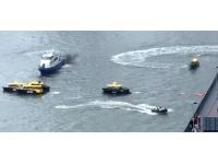 Hollanda'da tur teknesi deniz teknesiyle çarpıştı