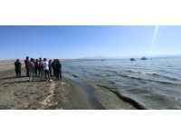 Van Gölü'ne giren 2 çocuk hayatını kaybetti