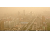 Çin'in kuzeybatısındaki Çinghay eyaletinde kum fırtınası