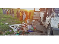 Mardin'de minibüs şarampole devrildi: 2 ölü, 17 yaralı