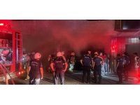 İstanbul'da imalathanede çıkan yangında mahsur kalanlar kurtarıldı