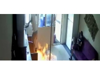 Avcılar'da tüpten sızan gaz patladı