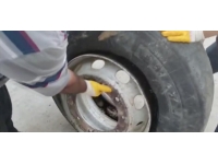 Tırın yedek lastiğinden uyuşturucu çıktı