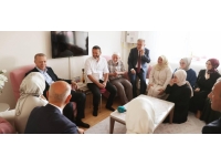 Cumhurbaşkanı Erdoğan çay davetinde bulunan aileyi ziyaret etti