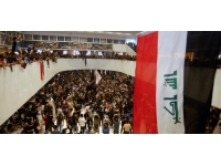 Şii lider Sadr'dan destekçilerine çağrı: Meclis binasından ayrılın