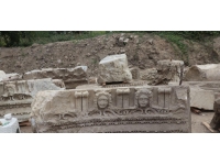 Düzce'deki antik kentte mermer blok ve mimari figürler bulundu