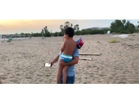 Yürekler ağza geldi, sahilde kaybolan çocuk 3 saat sonra bulundu