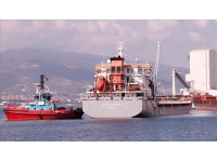 Ukrayna’dan gelen mısır yüklü gemi “Polarnet” Derince Limanı’na ulaştı