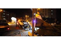 Kahramanmaraş'ta iki otomobil çarpıştı: 8 yaralı