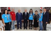 Meclis Başkanı Töre, başarı elde eden Taekwondo Karate Judo Aikido Milli Takımı sporcularını kabul etti