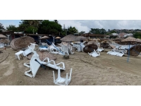 Silivri'de sel plajı vurdu