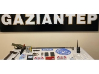 Gaziantep'te sahte polis kimliği gösteren şüpheli tutuklandı