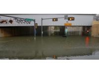 ABD'nin Texas eyaletini sel vurdu