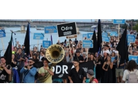 Polonya'da Oder Nehri'nde ekolojik felaket için "yas yürüyüşleri" düzenlendi