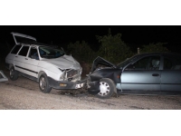 Elazığ’da iki otomobil kafa kafaya çarpıştı: 5 yaralı