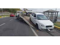 Tekirdağ'da kaldırıma çarpan otomobilin sürücüsü yaralandı