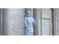 Asker heykelinin mızrağı çalındı