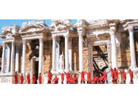 Denizli AKUT ekibinden 30 Ağustos'a özel zeybek gösterisi