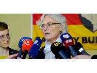 Almanya Savunma Bakanı: Ukrayna'ya silah yardımı artık mümkün değil