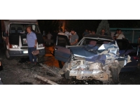 Manisa'da 3 aracın karıştığı kazada 4 kişi yaralandı