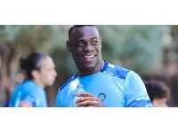 Türk futbolundan Mario Balotelli geçti