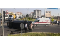 Aksaray'da minibüsle otomobil çarpıştı: 6 yaralı