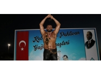 Kel Aliço Pehlivanı Anma Yağlı Güreşleri'nde başpehlivan Hasan Cengiz