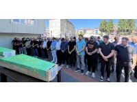 İki kardeş bir saat arayla vefat etti