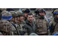 Zelenskiy'den Rus güçlerinden geri alınan İzyum'a ziyaret