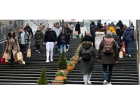 Hollanda'da öğrencilerin toplam kredi borcu 25,7 milyar avroya ulaştı