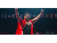 Taha Akgül Dünya Güreş Şampiyonası'nda finalde